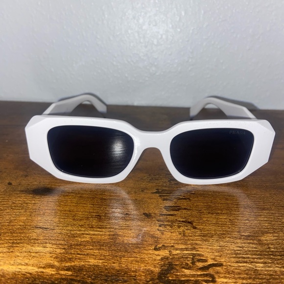 Prada Sunglasses PR17WS 1425S0 49mm Ivory / Dark Grey Lens - Picture 5 of 5